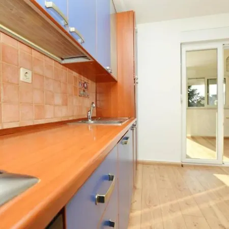 Blue Stone-parking, Terrace And Bbq 아파트