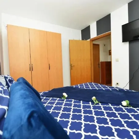 Apartment Blue Stone-parking, Terrace And Bbq Zadar